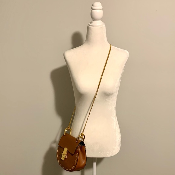 Chole mini Drew Leather Saddle Bag with chain - Picture 6 of 10